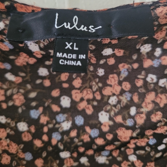 Lulu's Boho Floral Blouse - Picture 6 of 6